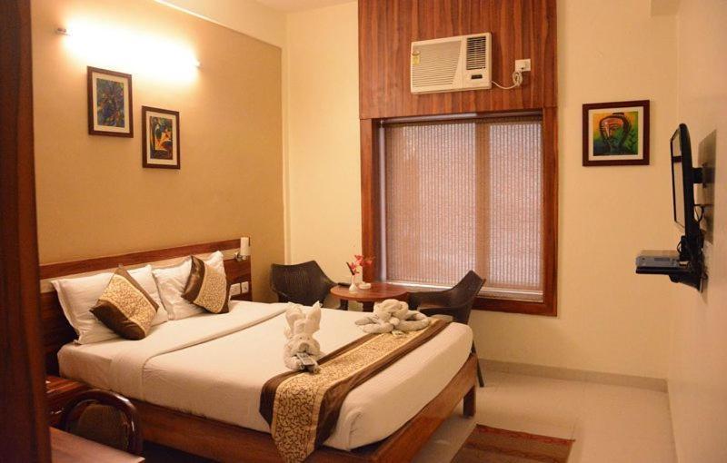 Hotel Eden Roc Bhubaneswar Ngoại thất bức ảnh